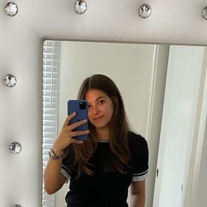 Meet your Posher, Carrie